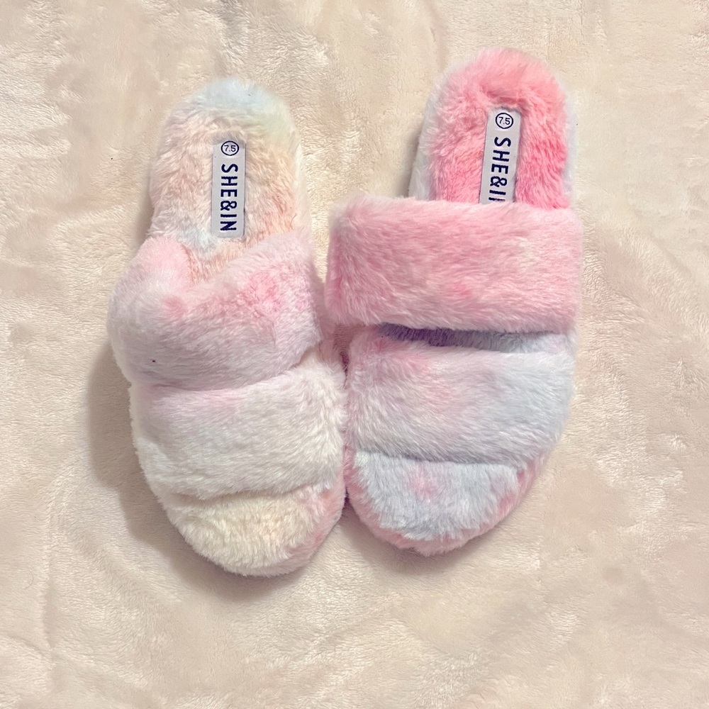 Fuzzy Shein Slippers
